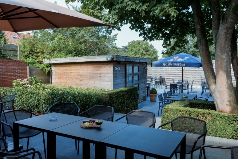Feestzaal met tuin